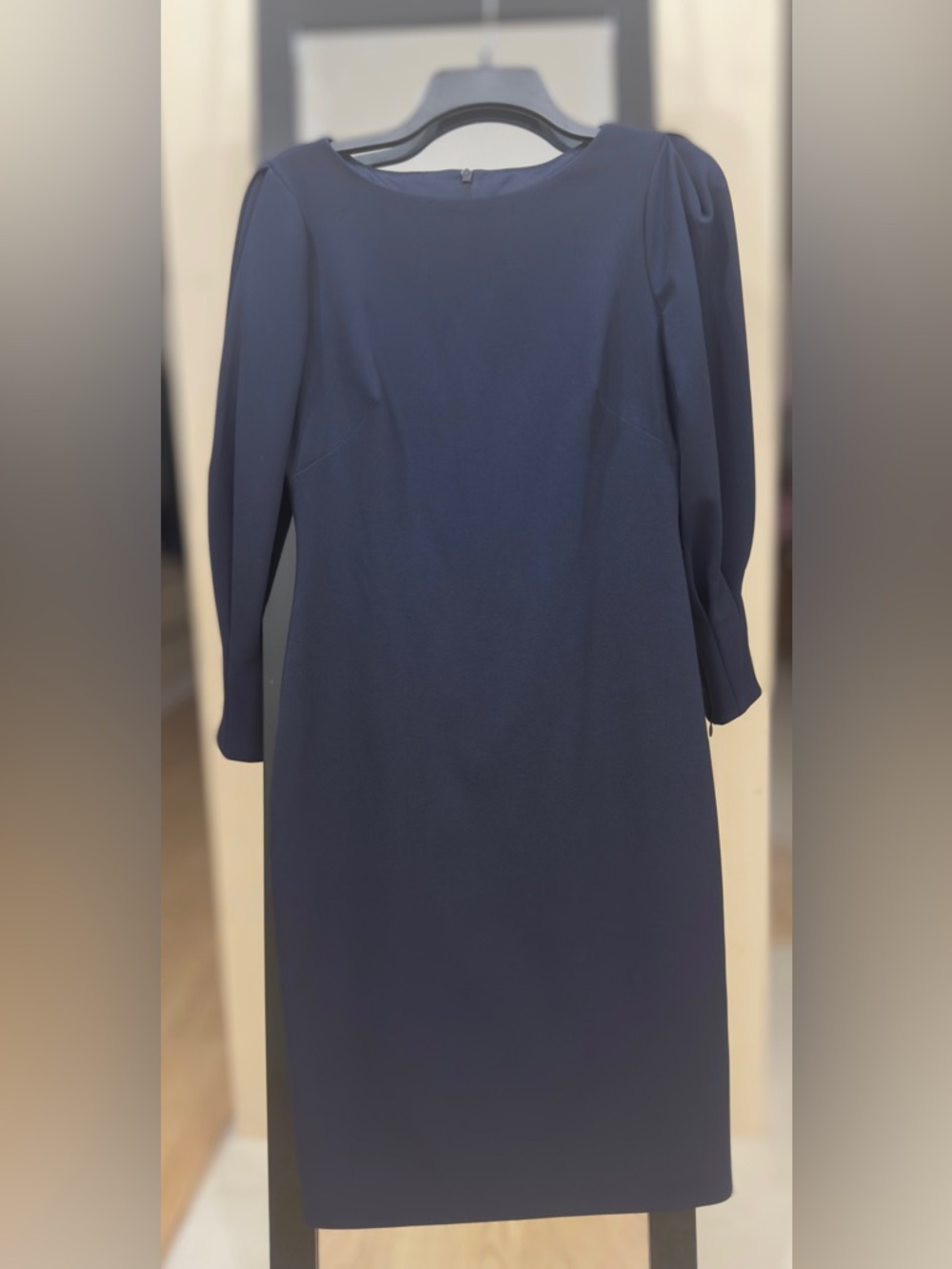Vince Camuto Puff- Long Sleeve Dress. Navy blue size 6